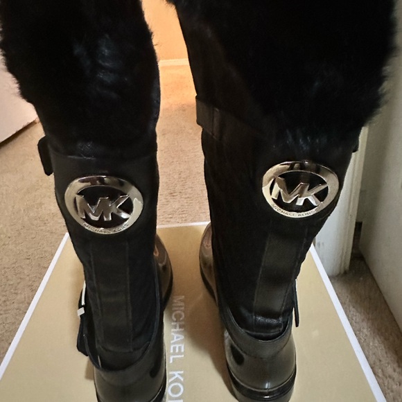 Michael Kors snow / rain boots - Picture 3 of 12